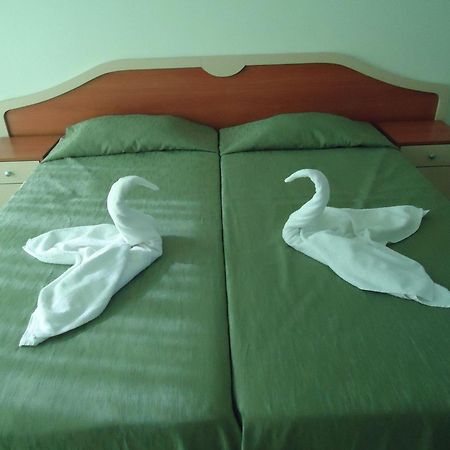 Pension Ruskovi Guesthouse Ράβντα Εξωτερικό φωτογραφία